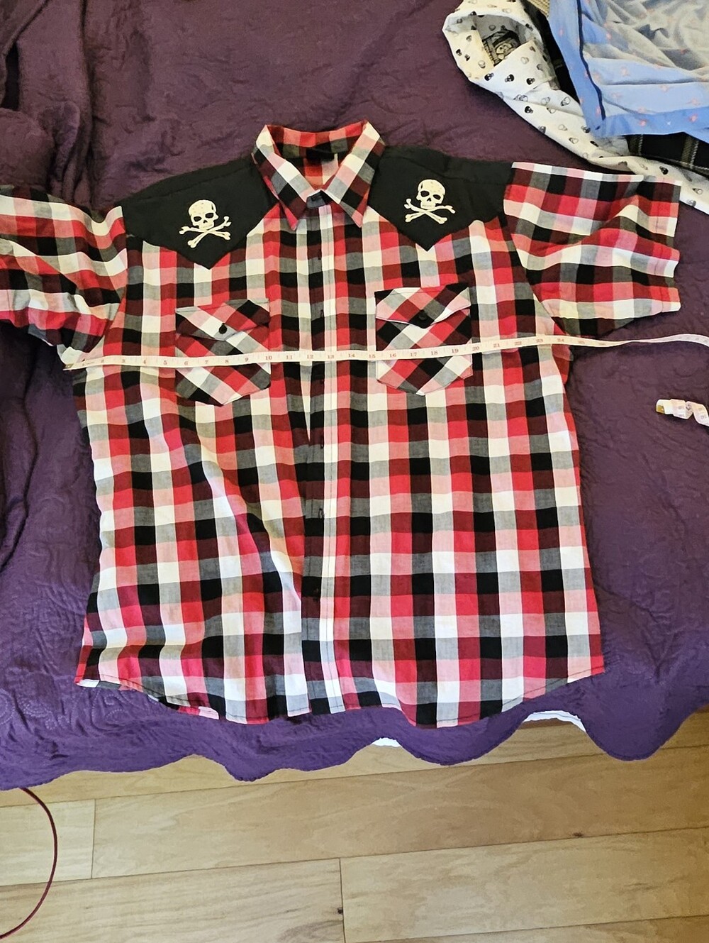 RockSteady Red Black White Plaid Short-Sleeve Button-Up with Skull Appliqués